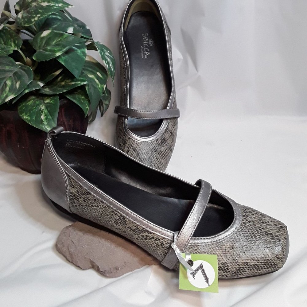 Vintage SBICCA Faux Snake Skin & Metallic Ballet Toe Flat Shoes Size 7